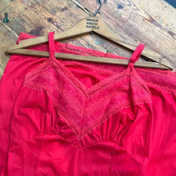 Vintage Slip - Picture 6 of 8